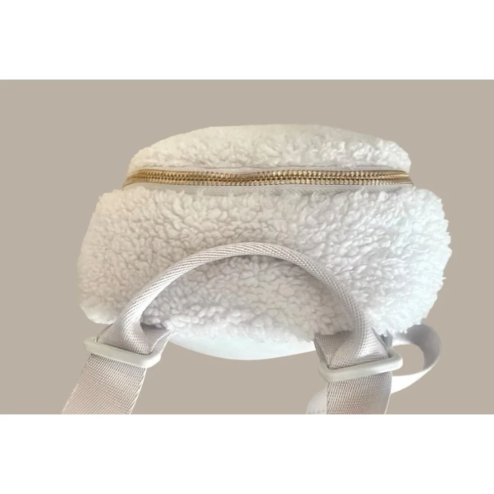 NWT Lululemon City Adventurer Microfleece Backpack 3L opal white/ gold - Picture 5 of 12